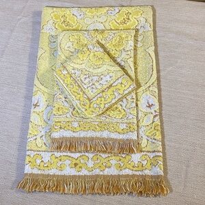 VTG Yellow Gold Bath Hand Towel Sculpted Fringed 60s 70s Floral 3 piece Set